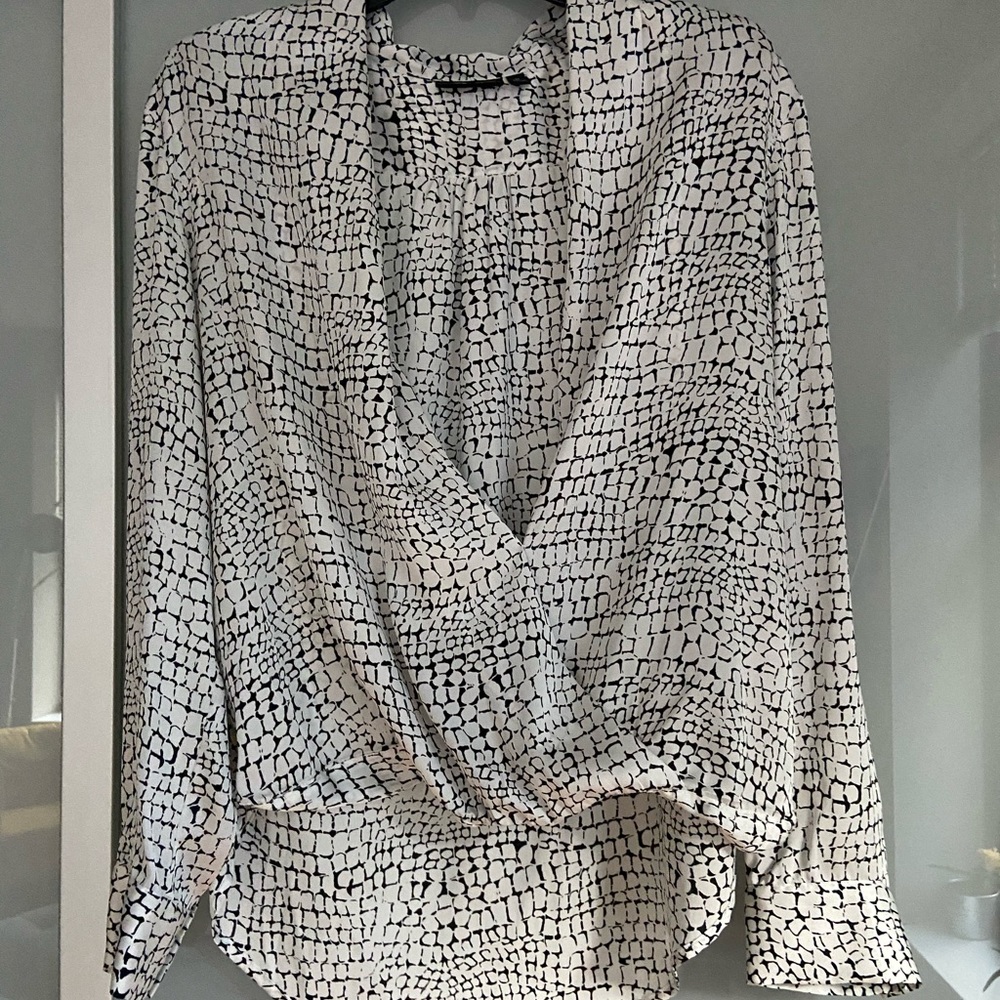 Apt. 9 Black & White Patterned Blouse